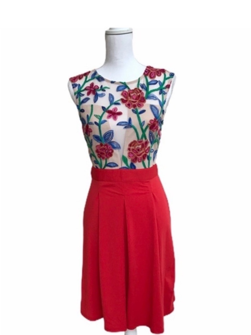 Floral Embroidered Mesh Dress Open Back Red Skirt Size S NWT
